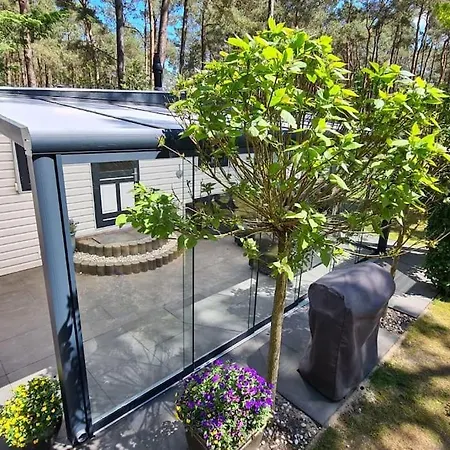 Prachtig Boschalet Met Cv, Airco En Sauna Op De Veluwe Σαλέ